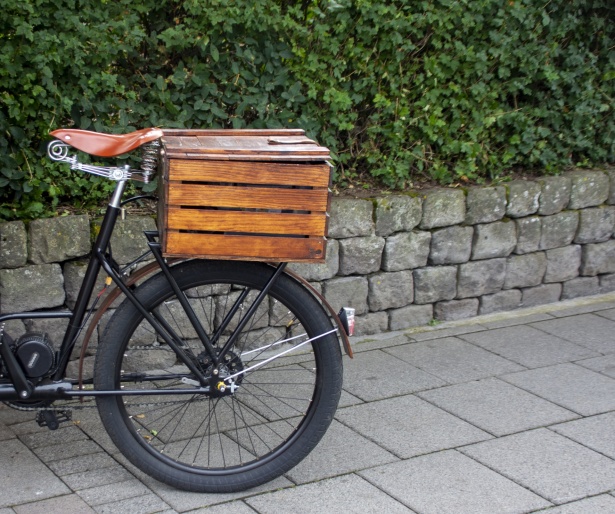 helpen Raak verstrikt Wiskundige Houten krat op fiets Gratis Stock Foto - Public Domain Pictures