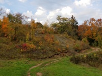 Herfst landschap heuvelpad
