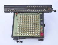 Old, mechanical adding machine