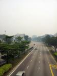 Singapore zamglone niebo i drogi, smog,