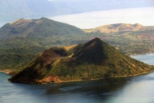 Taal volcano in the Philippines 3