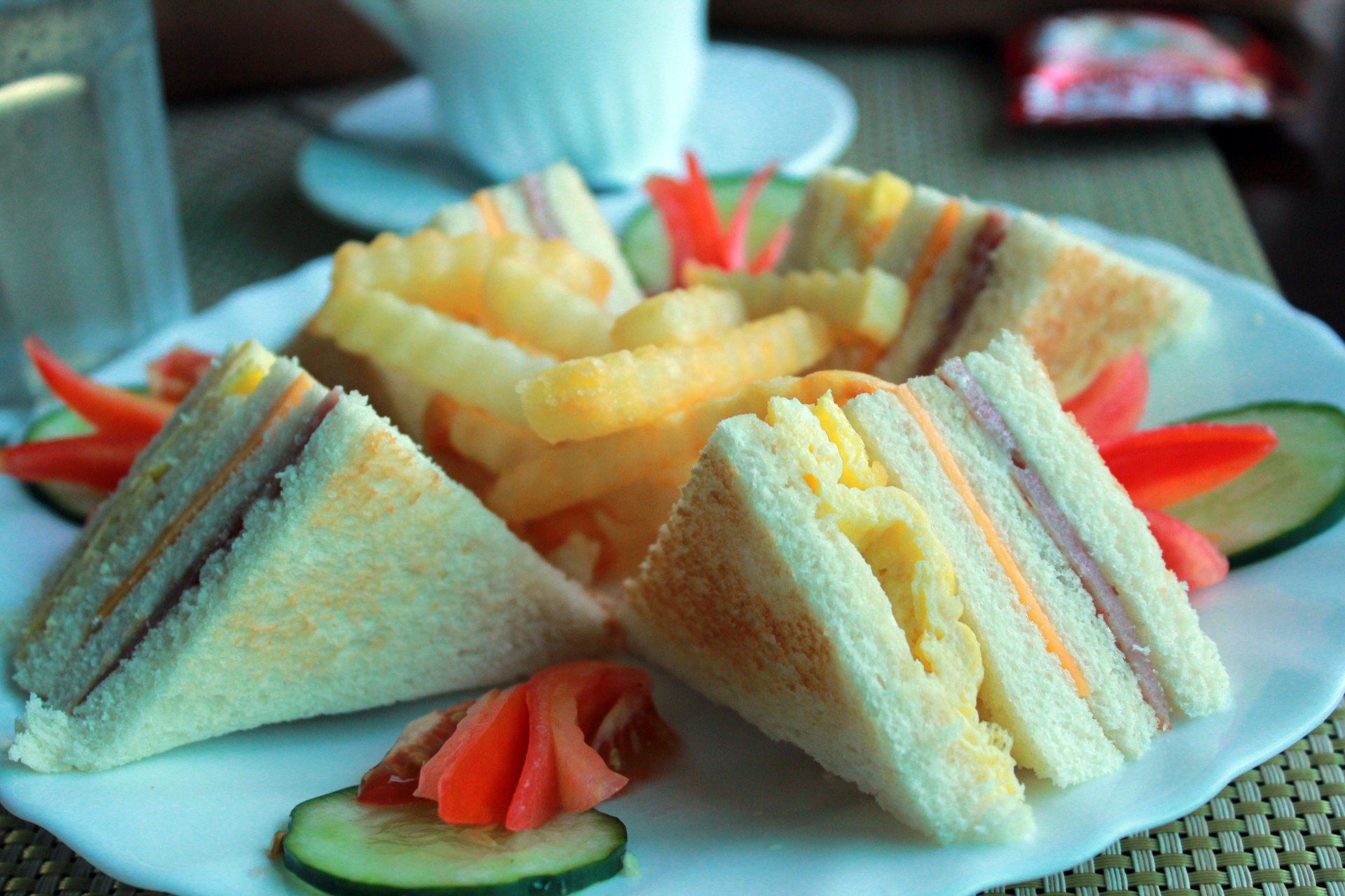 clubhouse-sandwich-free-stock-photo-public-domain-pictures