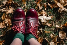 Podzim, detaily, boty, procházka