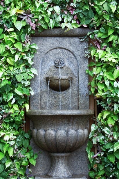 Wall Fountain Free Stock Photo - Public Domain Pictures