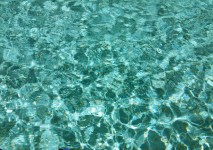 Schwimmbadwasser Wellenbeschaffenheit 2