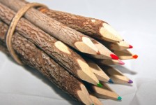 Fa színes ceruzák