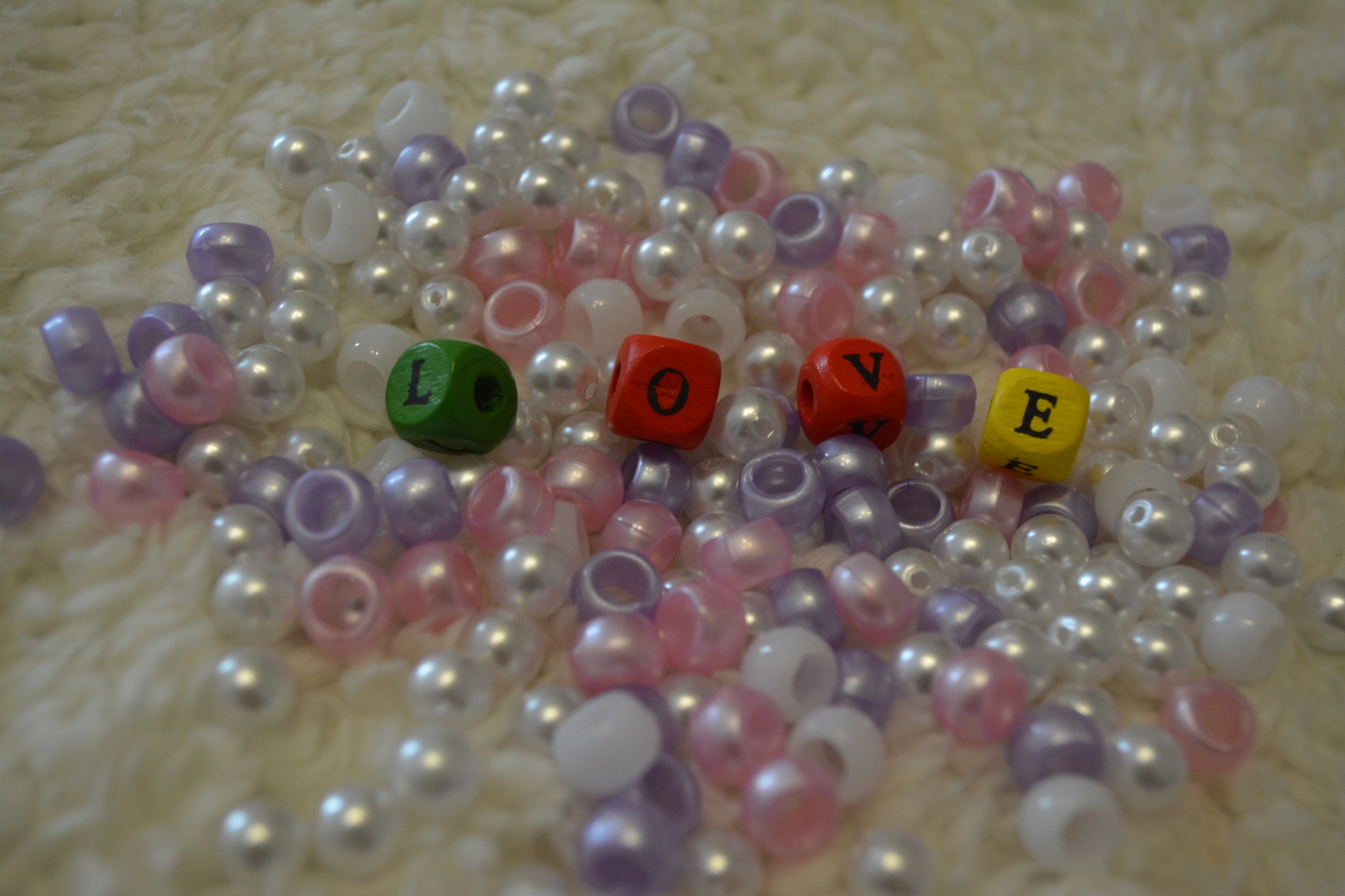 Bead Macro Liebe Colorful Background