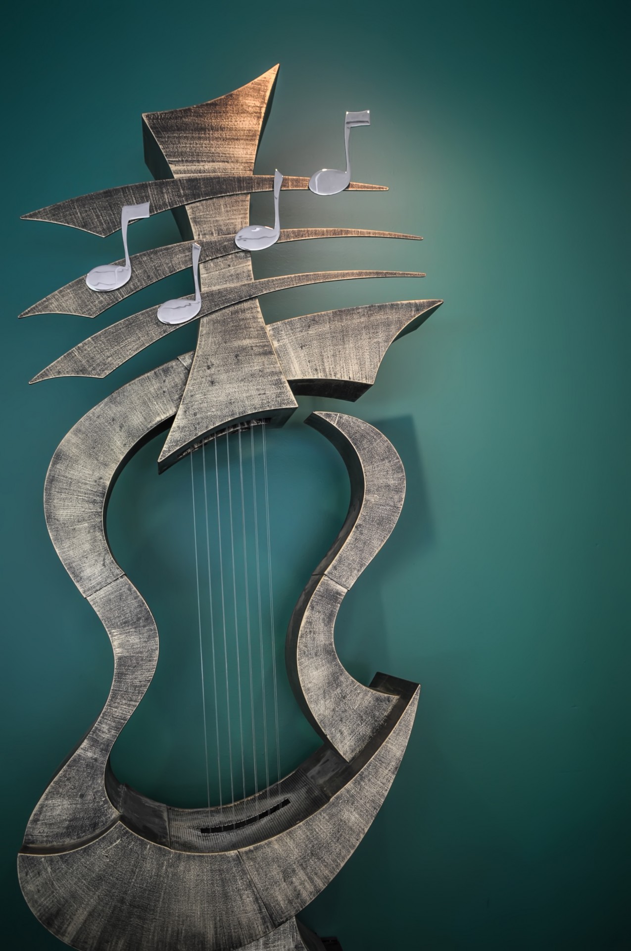 Escultura de instrumentos musicales