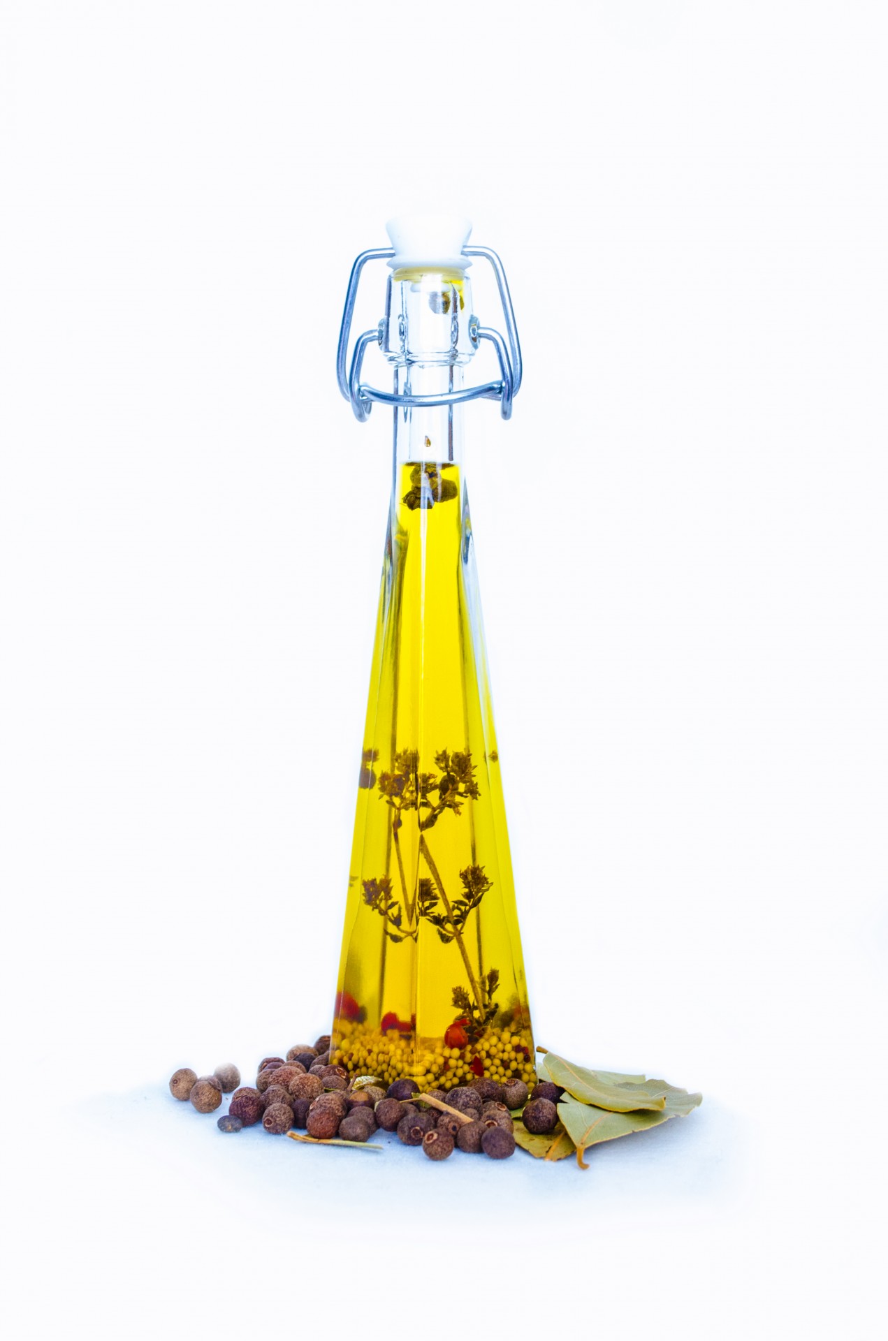 El aceite de oliva en una botella