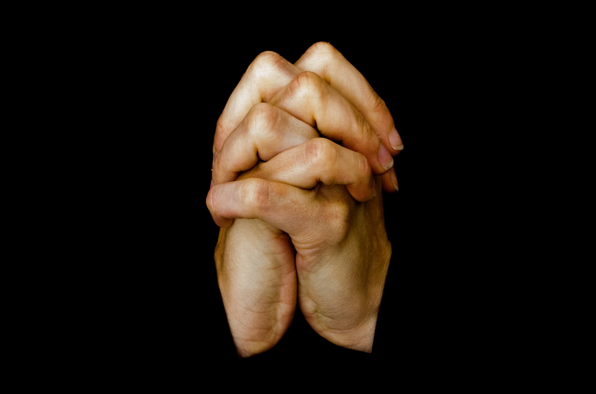 Молиться руки