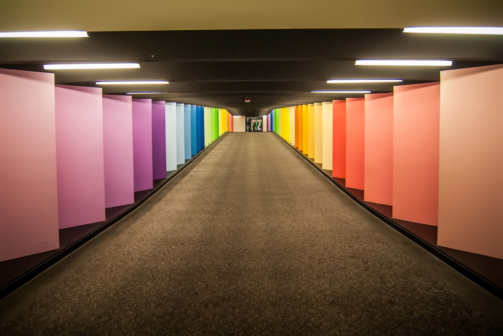 Regenbogen-Korridor