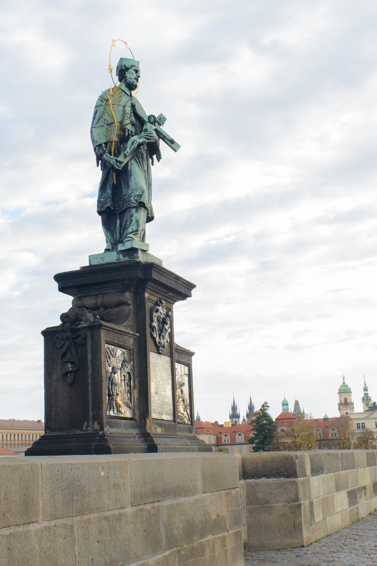 Statue auf der Karlsbrücke