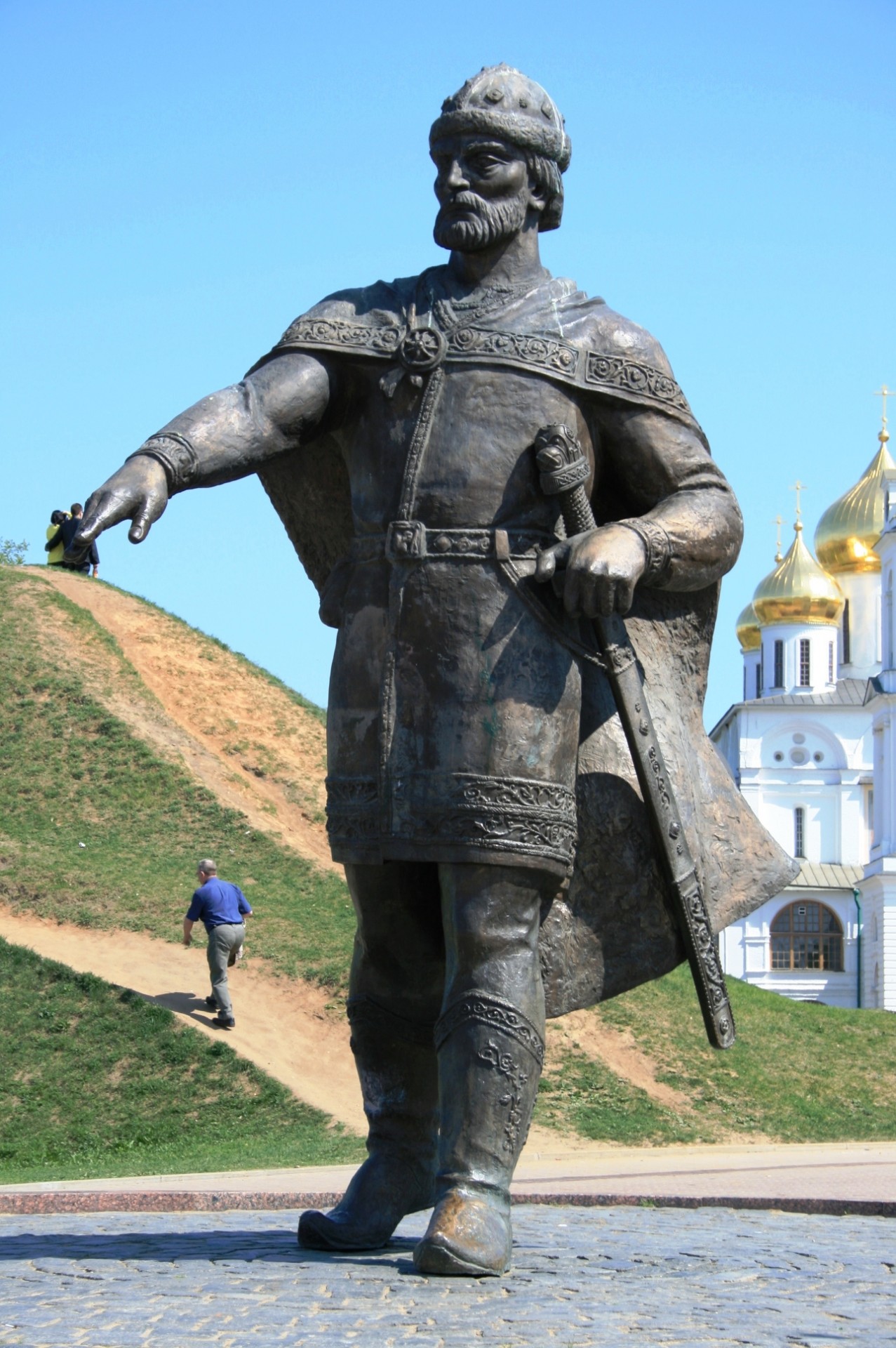 статуя Юрия dolguruki, Димитров