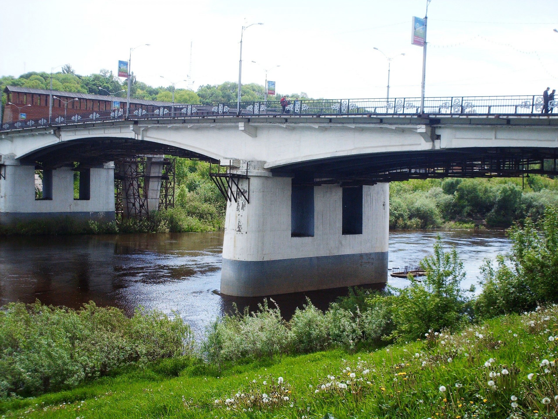 Die Brücke über Dnjepr