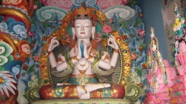 Estatua budista