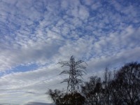 Elektriciteit pyloon en Sky