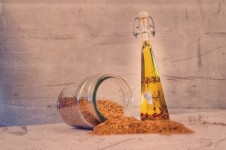 Sezamová semínka a sklo olej
