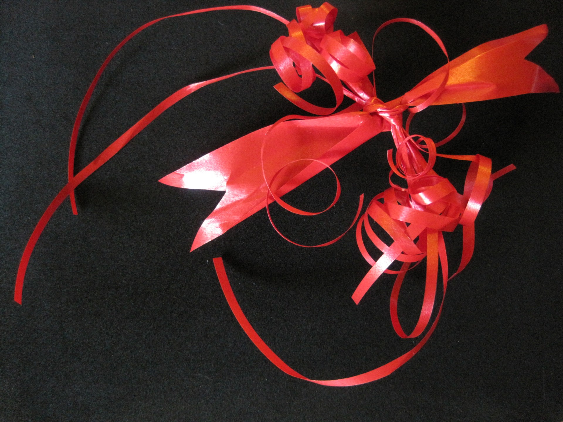 Red ribbon blonde hair accessories - wide 3