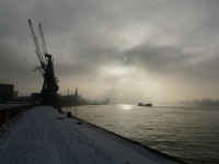 港の冬のシーン