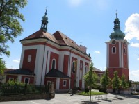 Eglise en rouge Kostelec