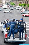 Force de police mexicaine sur le camion