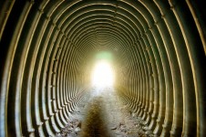 Sonnenlicht in Tunnel